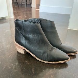 Steve Madden Black Leather Bootie low top